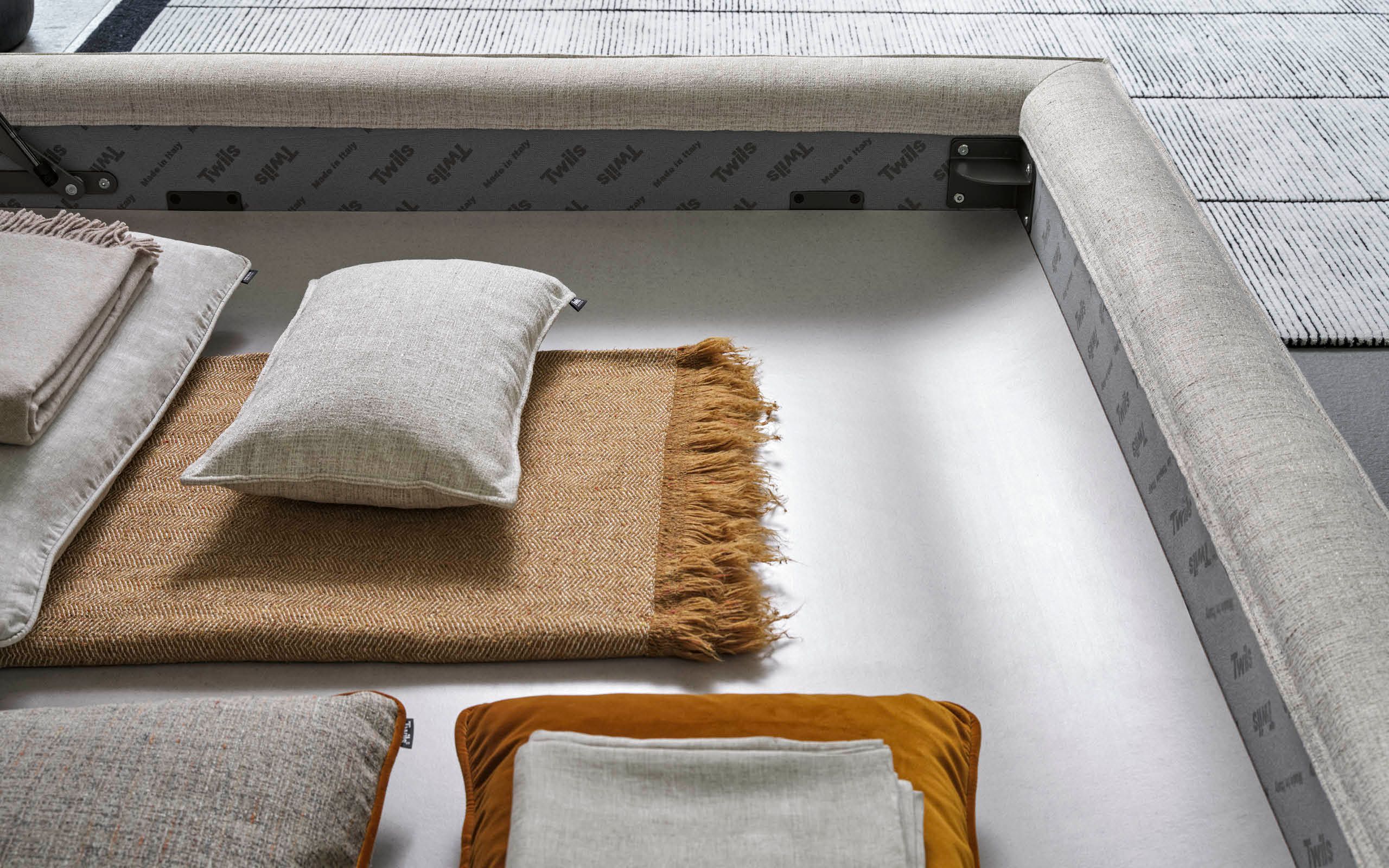 Двуспальная кровать с мягким изголовьем Twils ACADEMY PIUMA ARCH-00007390 - Вид №3