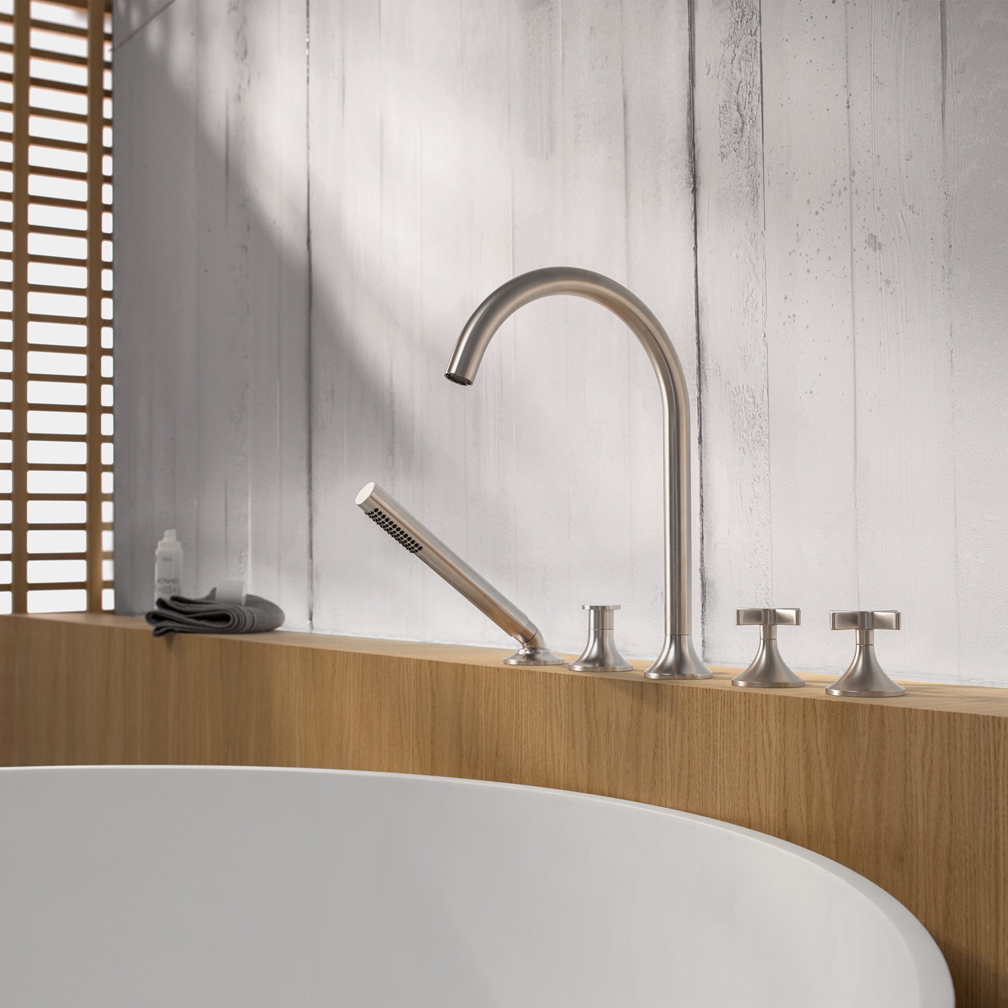 VAIA Смеситель для ванны на пять отверстий, палубный монтаж, с переключателем - матовая темная платина DornBracht 27522809-99 - Вид №1