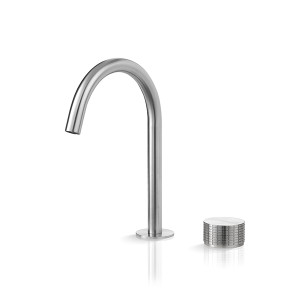 Смеситель на два отверстия для умывальника с изливом KRO102 linki