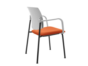 Стул с подлокотниками