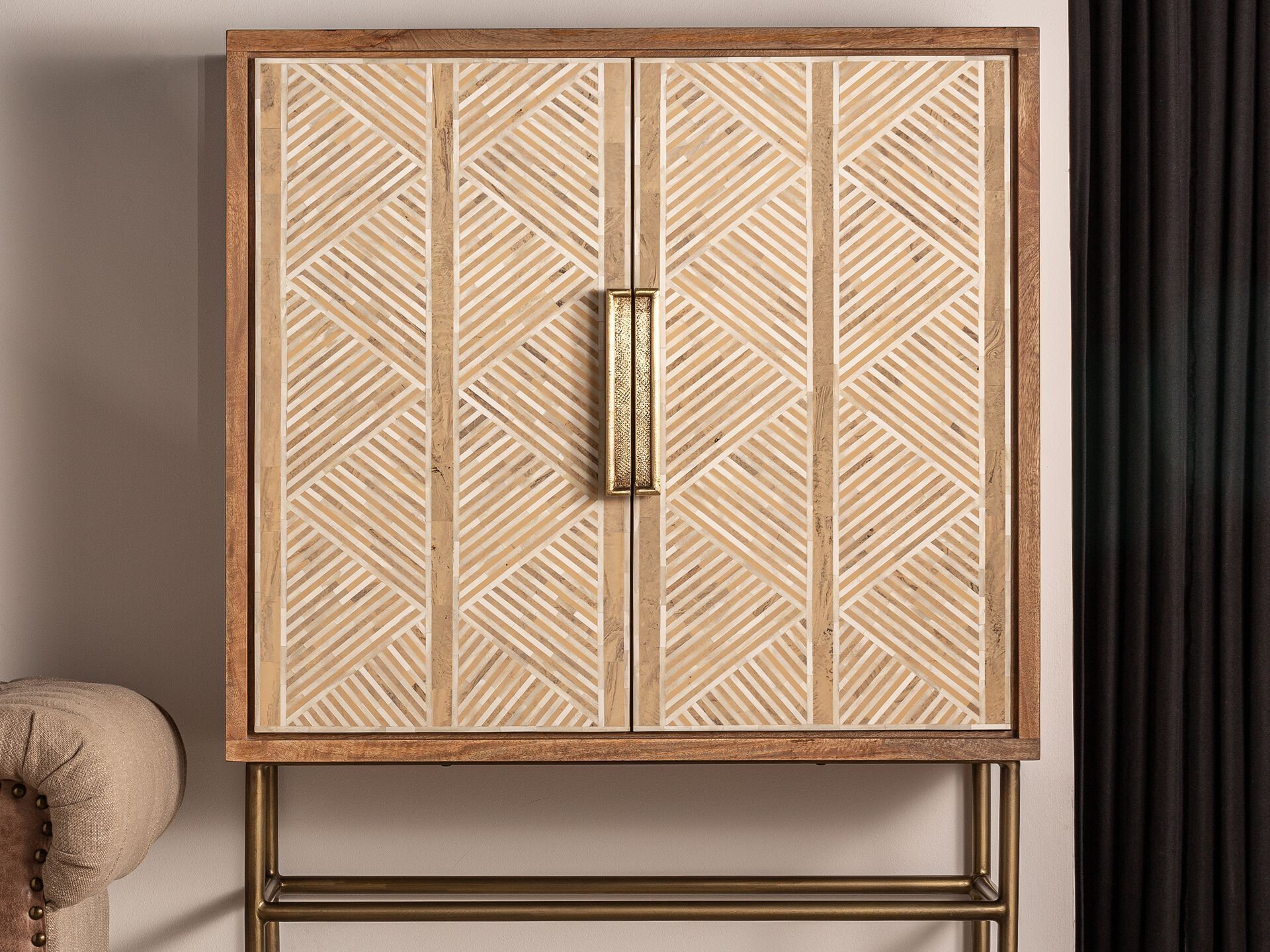 Сервант из манго с распашными дверцами Vical Home Laugna ARCH-00007198 - Вид №3