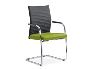 Штабелируемый тканевый консольный стул с подлокотниками