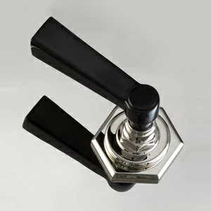 Распределитель на два выхода ADJBL60NK Devon Devon JUBILEE BLACK LEVER