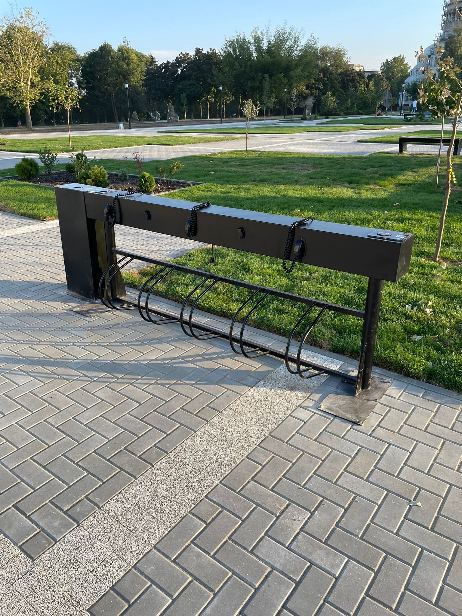 Зарядная станция для электровелосипеда EUROCOMITALIA E-BIKE ARCH-00150153 - Вид №1