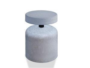 Бетонный низкий стул