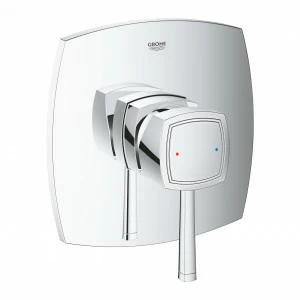 Смеситель однорычажный для душа GROHE Grandera, квадратная розетка, хром (24067000)
