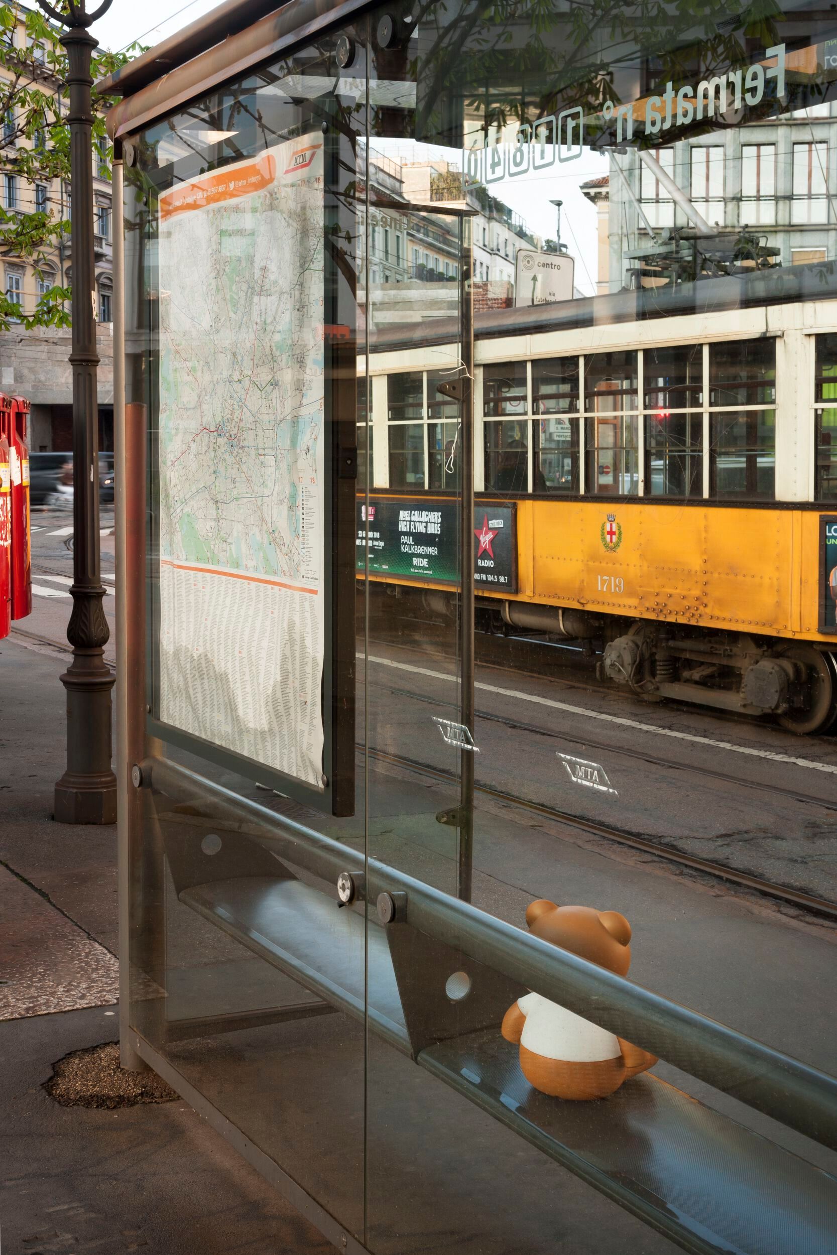 Светодиодная настольная лампа из инженерного пластика Kartell TOY ARCH-00024773 - Вид №3