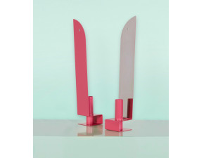 Металлическая ваза