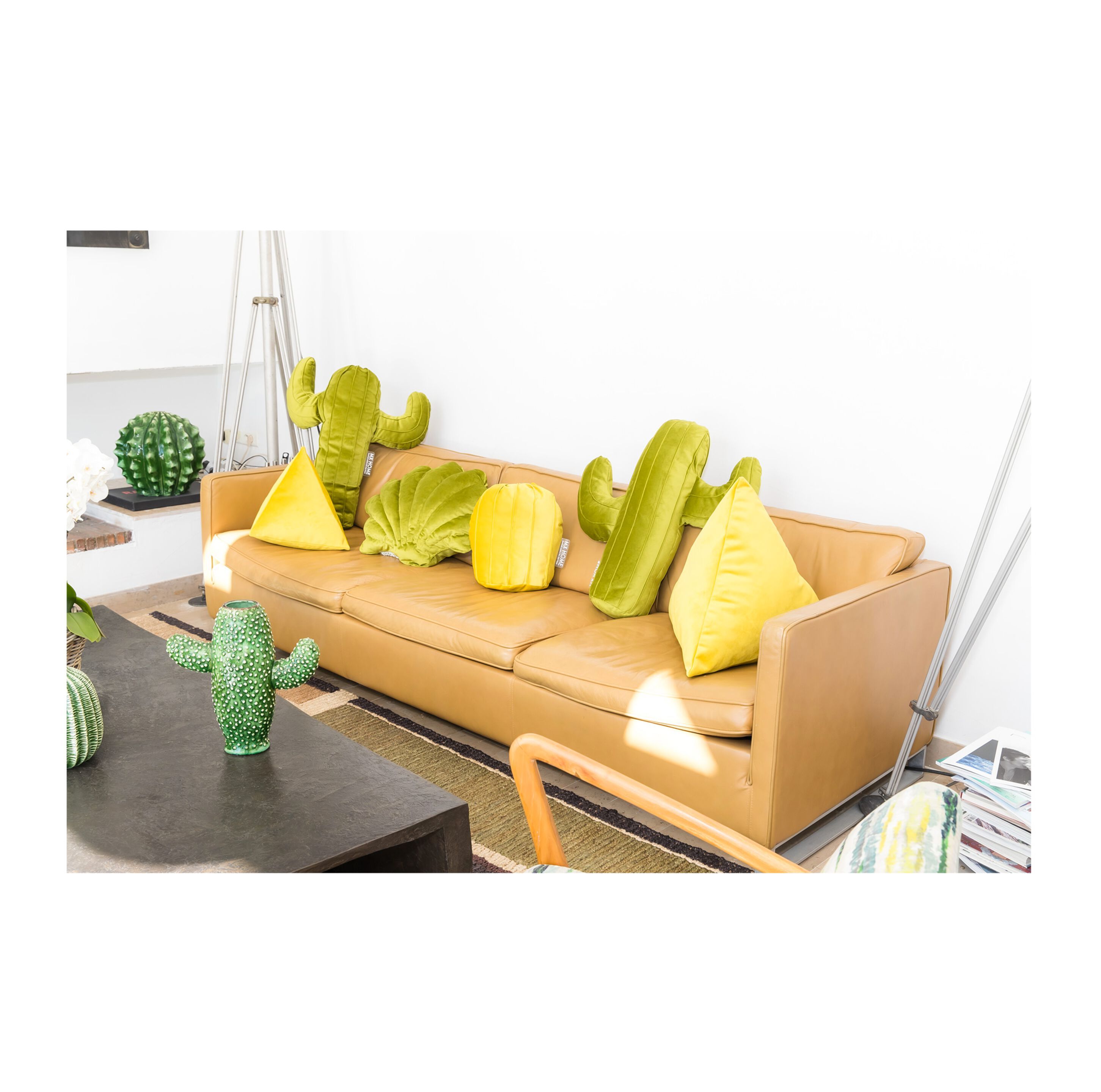 Бархатная однотонная подушка MX HOME Velours ARCH-00029473 - Вид №7