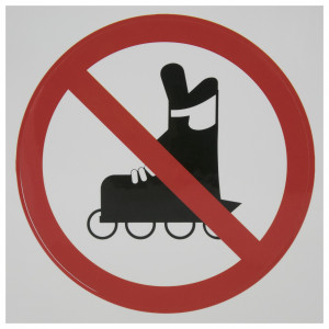 18204044 Наклейка «На роликах не заходить» маленькая пластик