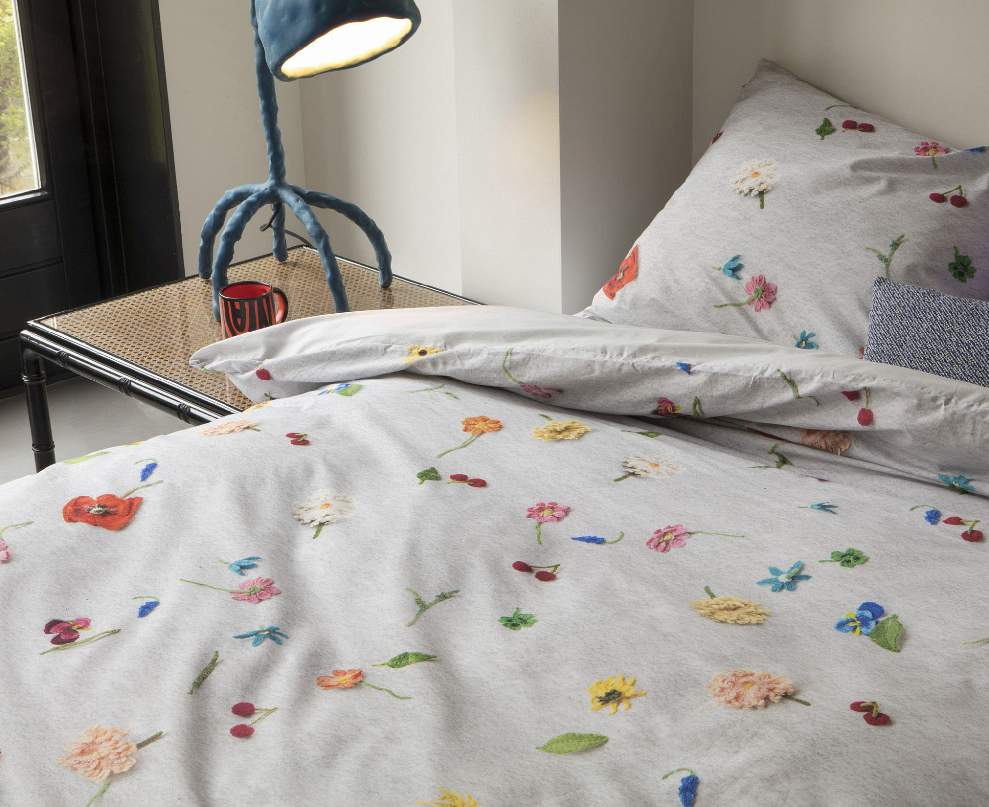 Комплект постельного белья односпальный "Вязаные цветы" 150х200 см SNURK  335417 Белый;желтый;синий;розовый  - Вид №2