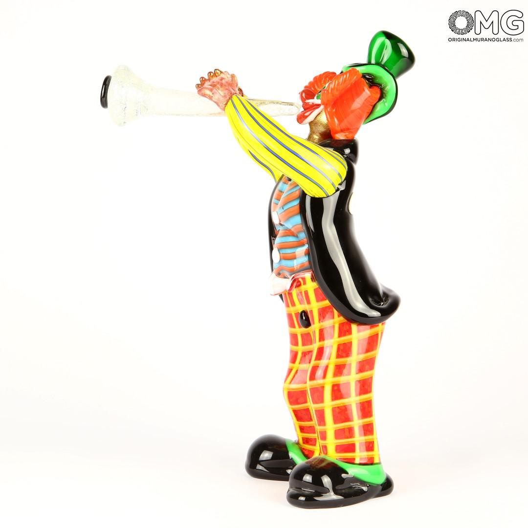2580 ORIGINALMURANOGLASS Статуэтка Клоун-музыкант с трубой - муранское стекло OMG 14 см  - Вид №1