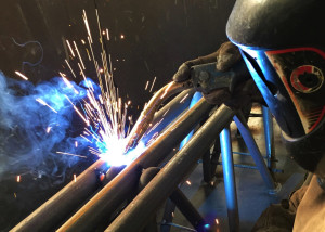 Структурная металлическая балка