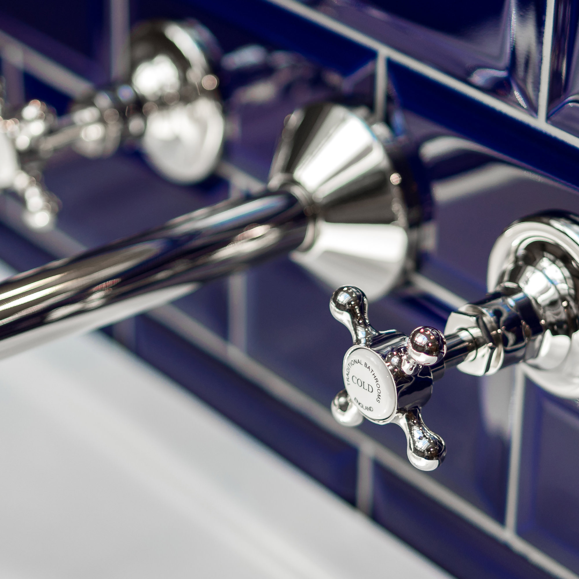 Traditional bathrooms Смеситель для умывальника ЛОНДОН на 3 отверстия Tb440.614.bn LONDON - Вид №2