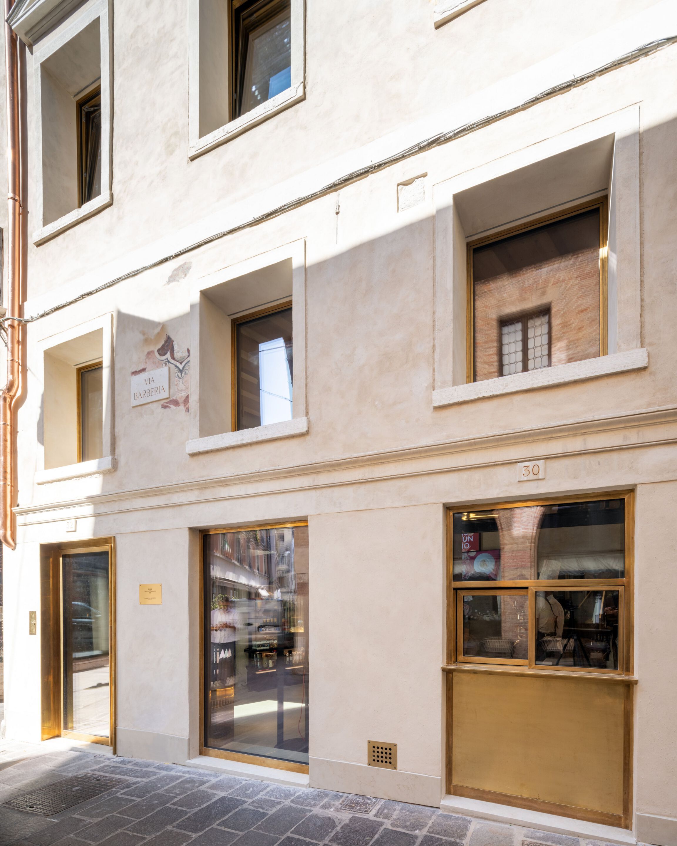 Бронзовое окно с тройным остеклением Ottostumm | Mogs ARCH-00005159 - Вид №4