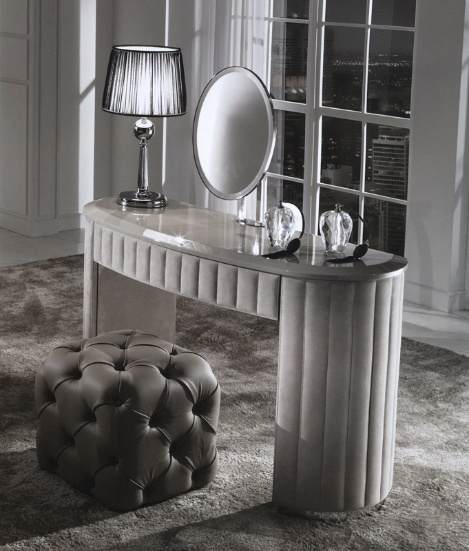 Туалетный столик  DV HOME COLLECTION VOGUE consolle 