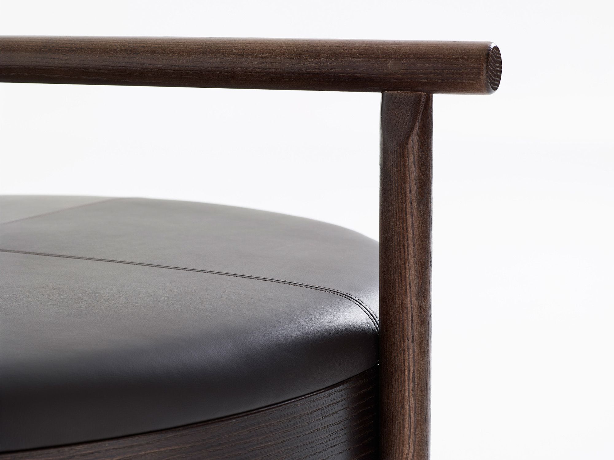 Изогнутая мягкая скамейка из массива дерева Karl Andersson HYGGE ARCH-00144595 - Вид №8