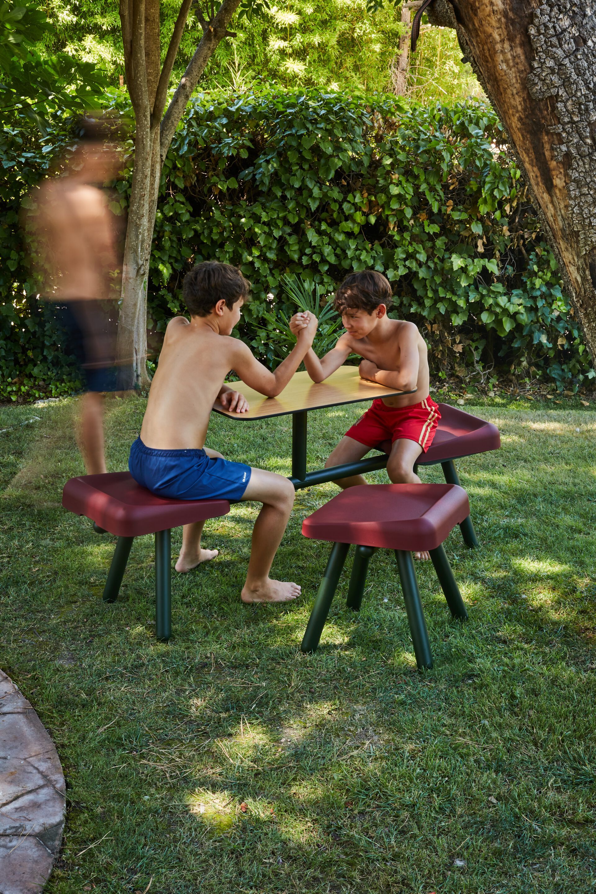 Polyurethane and wood monoblock canteen table with integrated seats Bõln Slim ARCH-00129228 - Вид №7