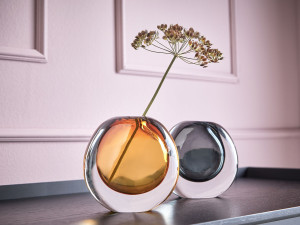 Стеклянная ваза