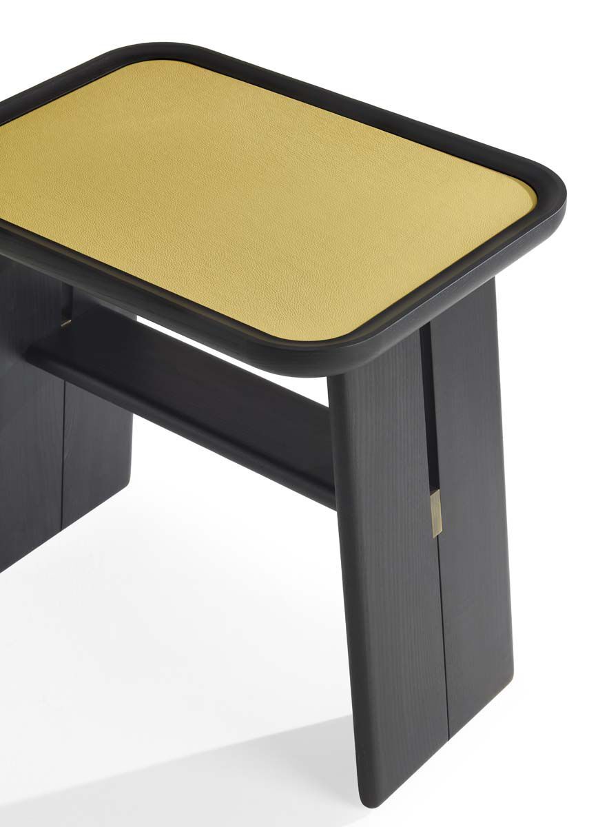 Деревянная тумбочка Poltrona Frau коллекция-мебель и аксессуары ARCH-00097547 - Вид №1