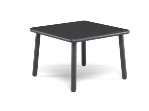 Низкий журнальный столик