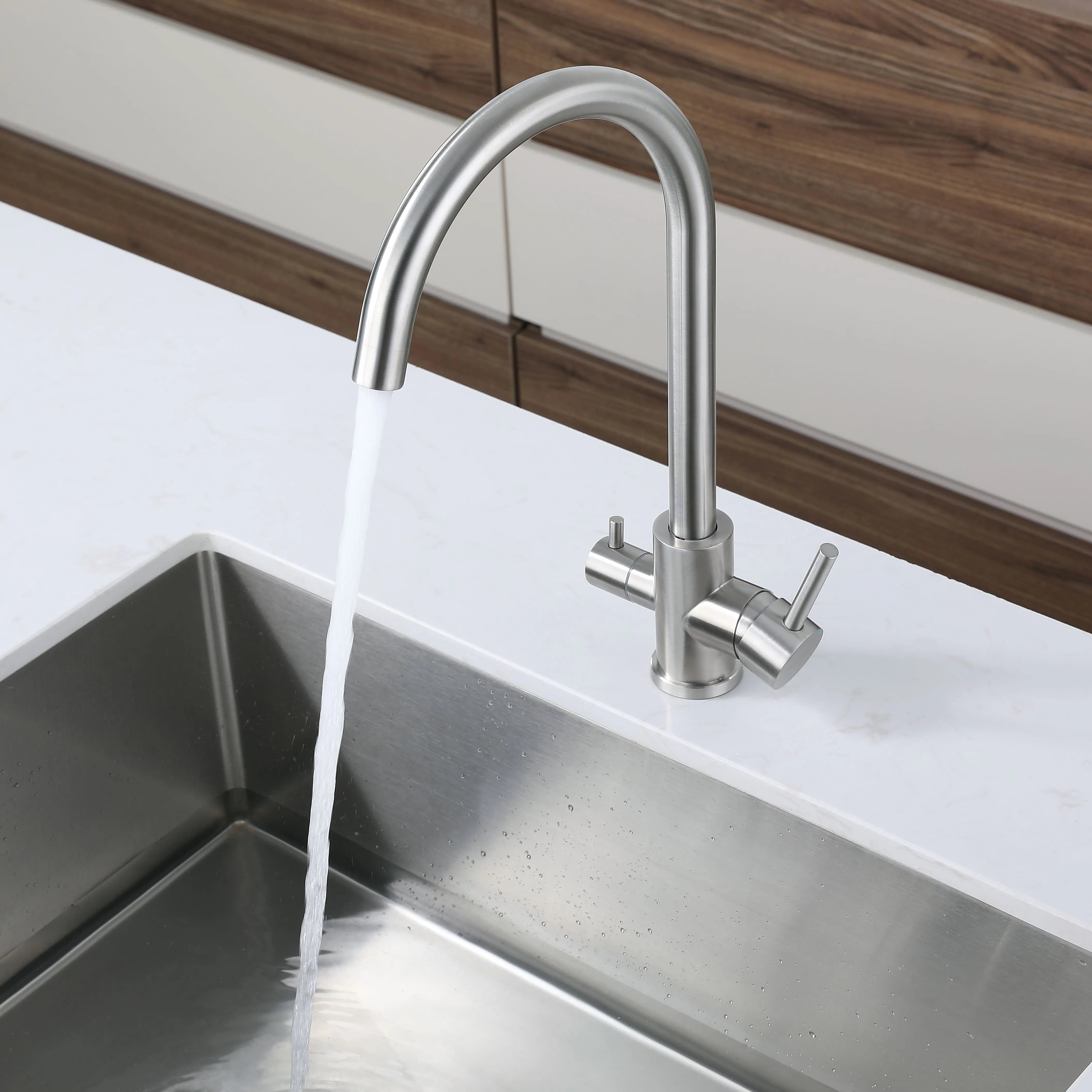 Кухонный смеситель Z-5420 черный GranFest QUARZ - Вид №2