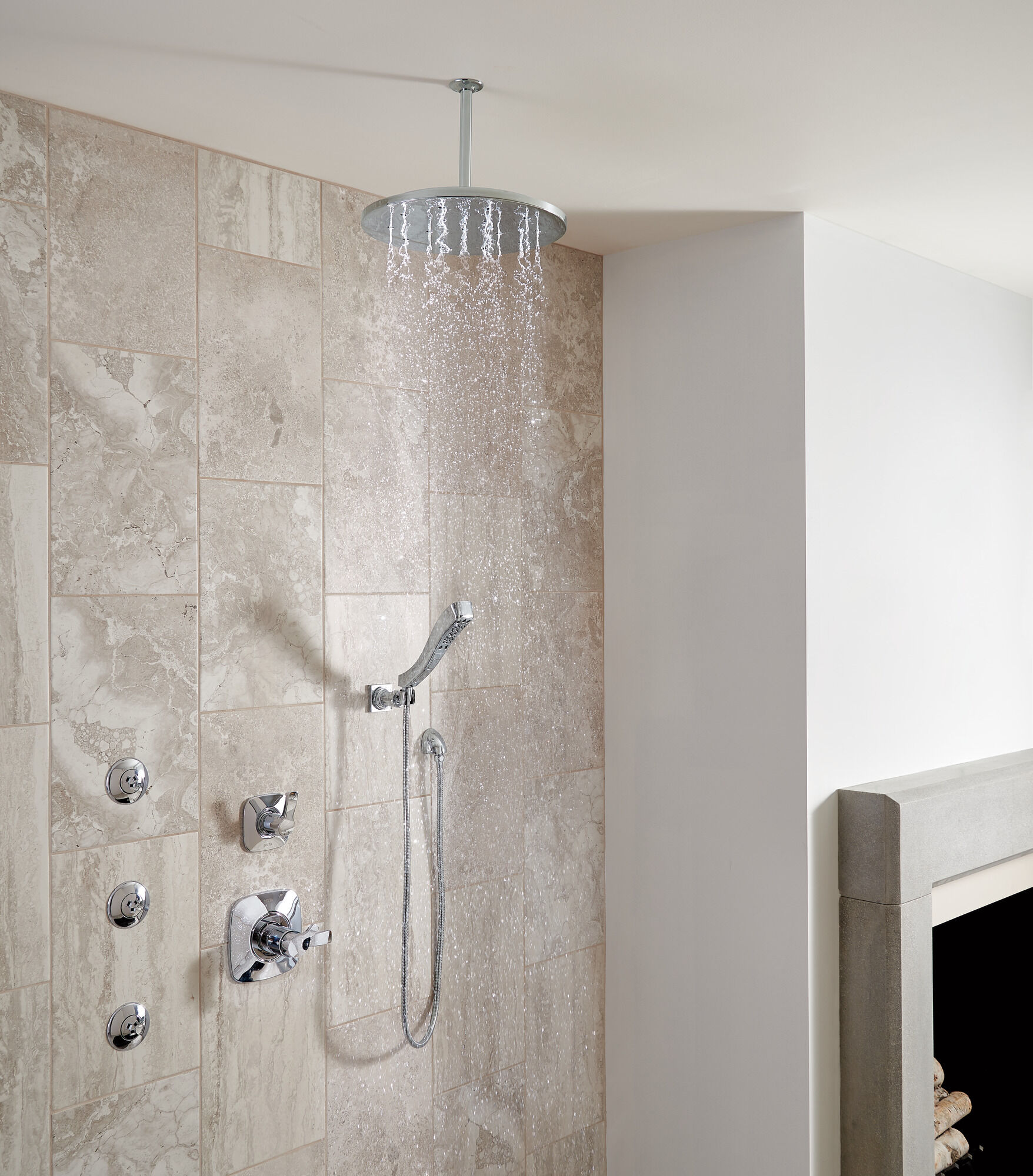 75225 24-дюймовый двойной полотенцесушитель Delta Faucet Tesla Хром - Вид №2