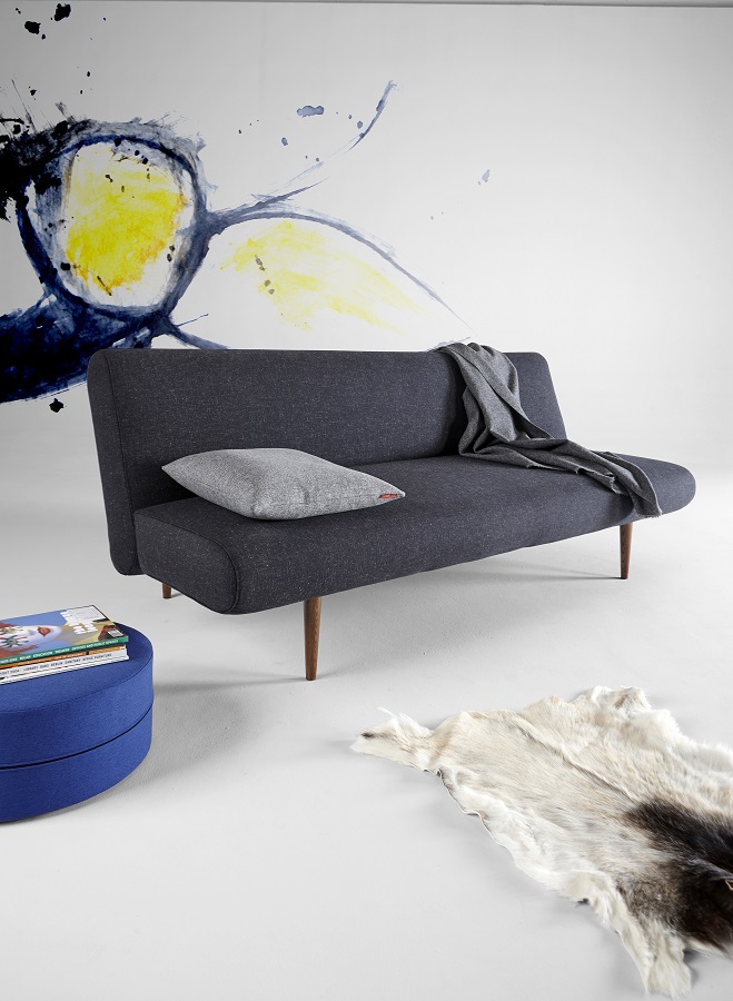 Диван Unfurl с ножками из темного дерева и черной рамой, черный Innovation Living 772001514 - Вид №9