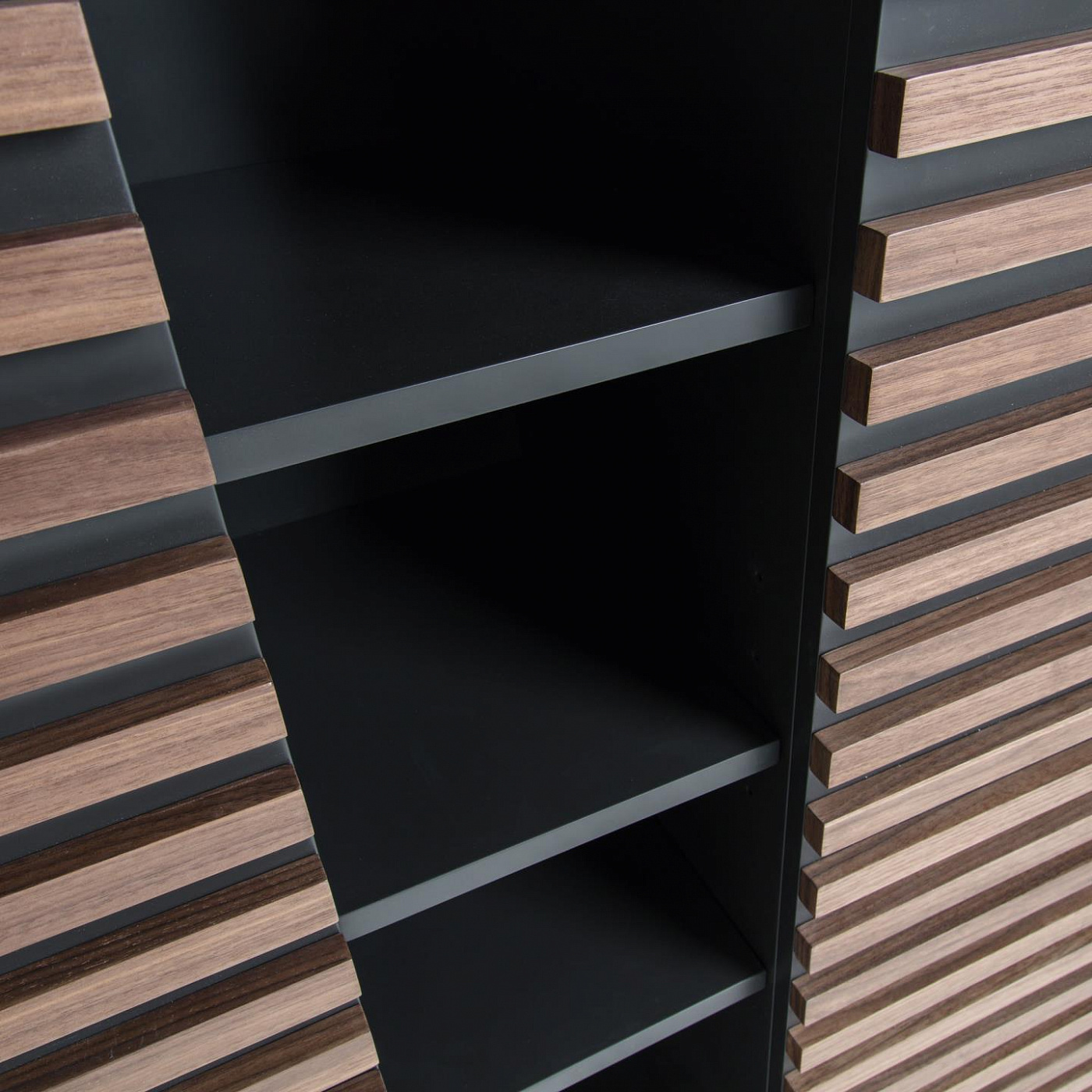 061611 Буфет Mahon 105x155 ореховый шпон La Forma Kesia  - Вид №3