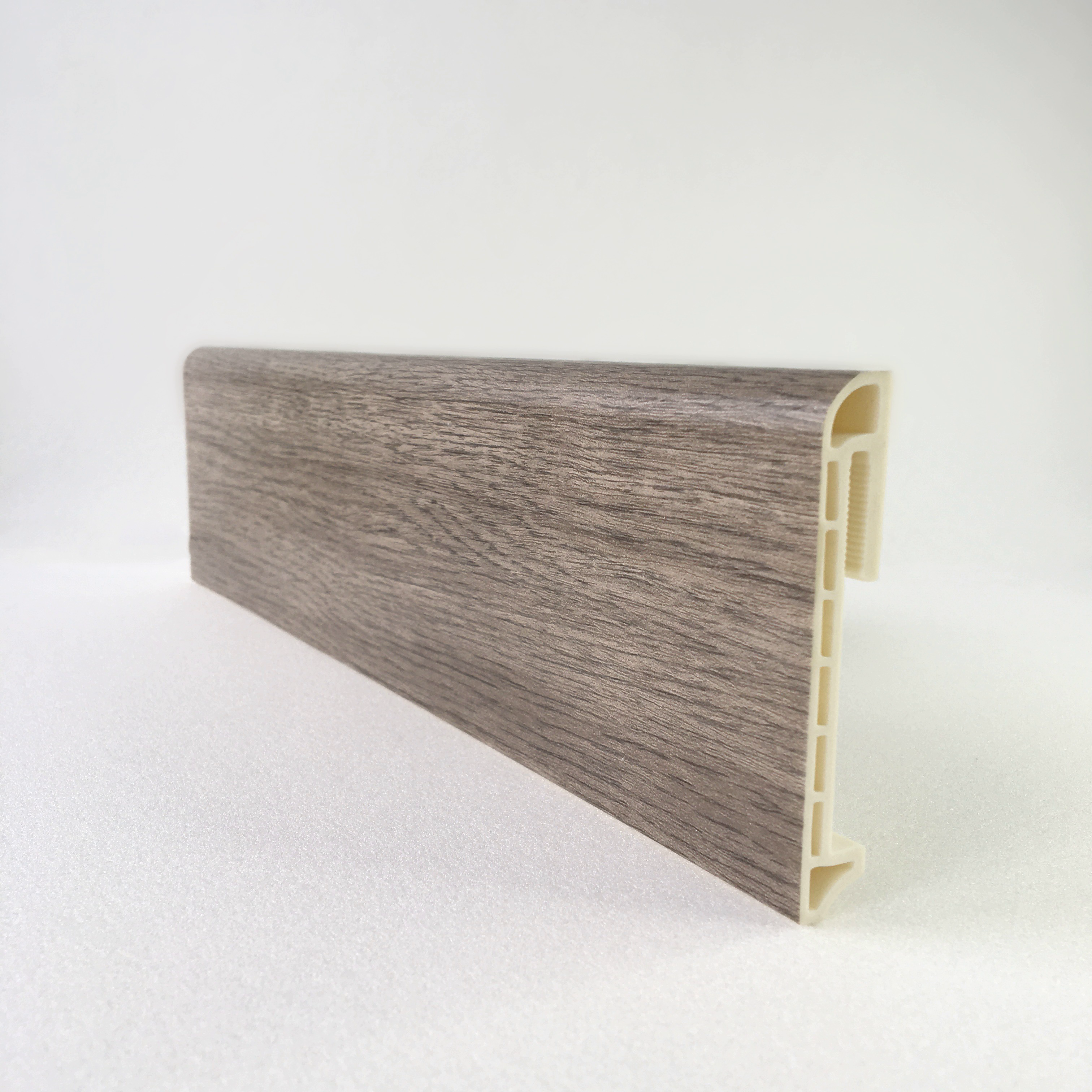 Напольный плинтус  Ясень серый 80мм DEKOR PANEL DP067