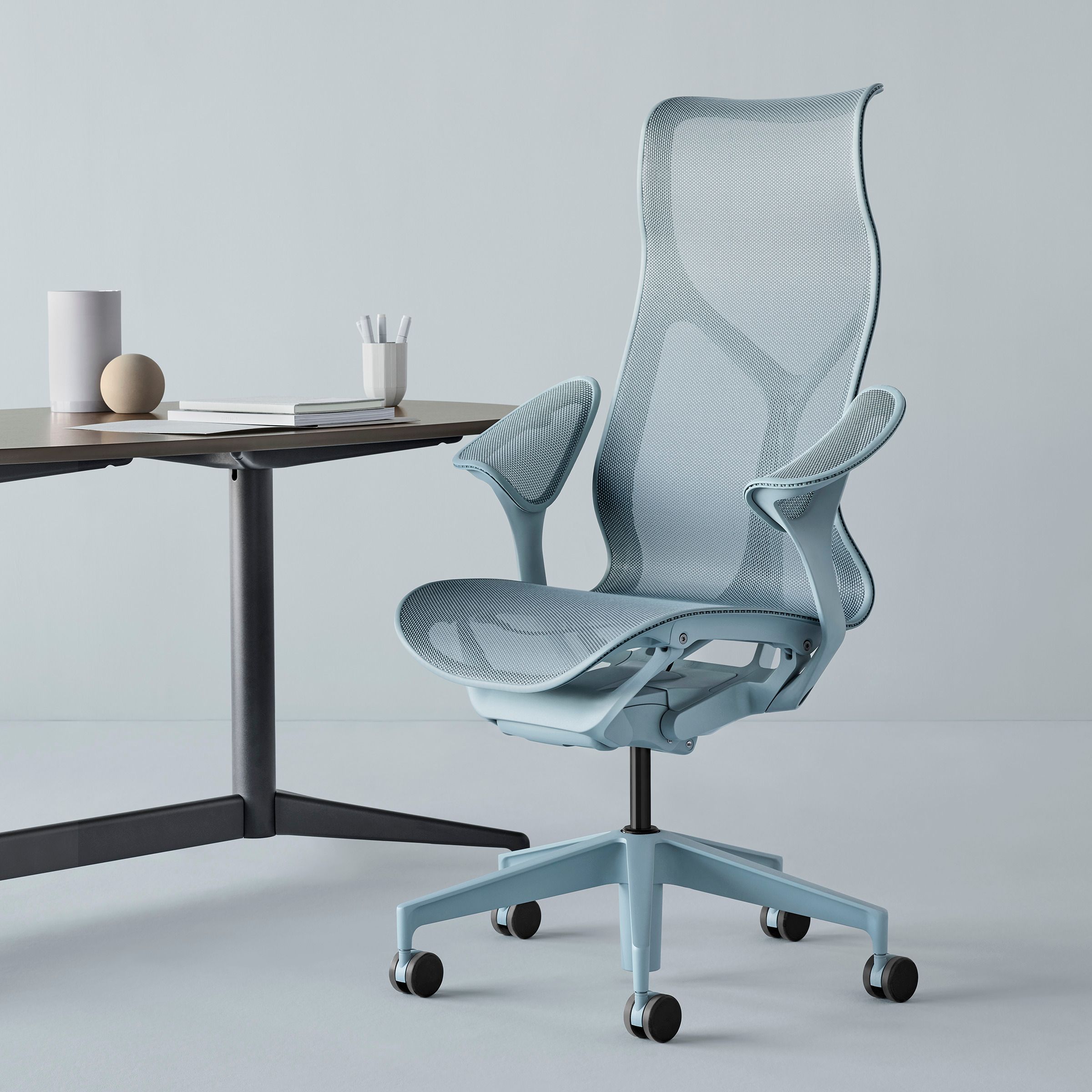 Эргономичное офисное кресло с высокой спинкой Herman Miller Cosm ARCH-00082366 - Вид №10