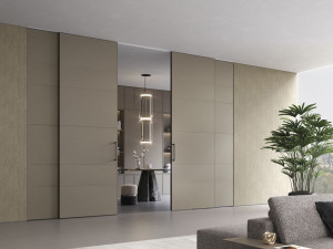 Кожаная раздвижная система, встроенная в обшивку