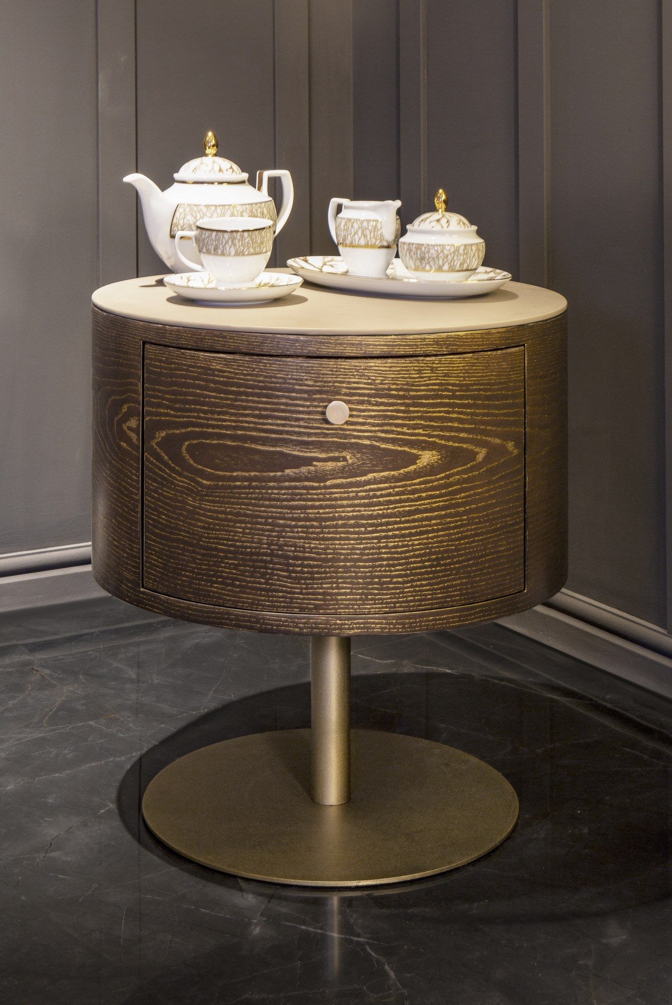 Круглая тумбочка из ясеня Formitalia Overseas ARCH-00133686 - Вид №4