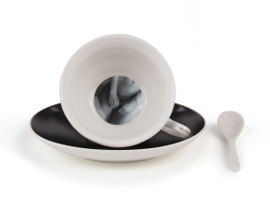 Фарфоровая чайная чашка