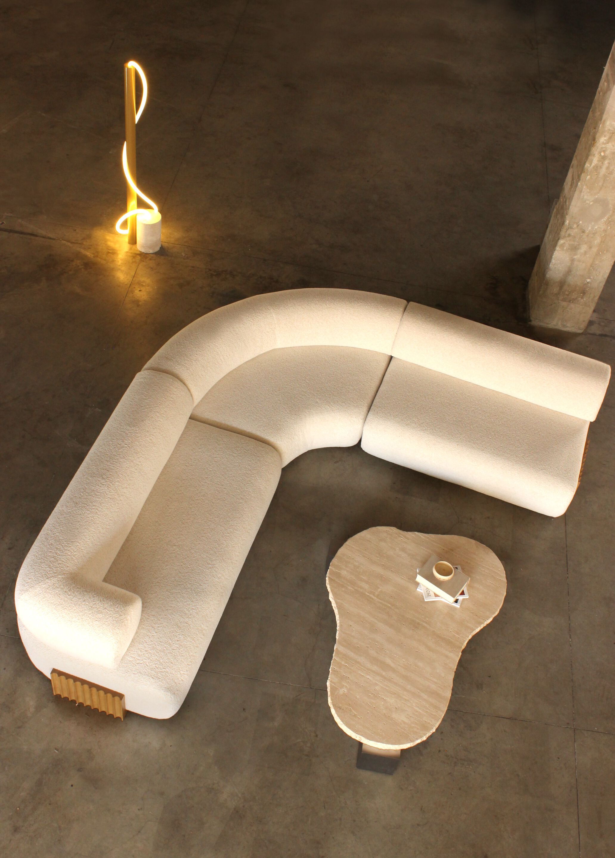 Журнальный столик из травертина для гостиной DOOQ ON THE ROCKS ARCH-00138147 - Вид №6