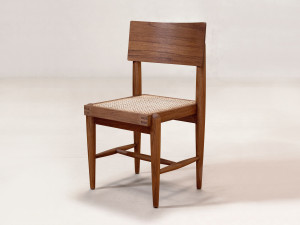 Стул из тикового дерева