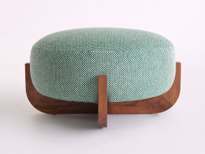 Круглый пуф из ткани