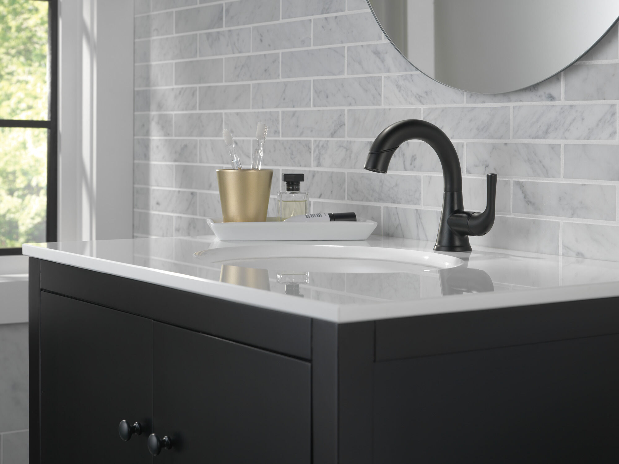 533LF-BLPDMPU Выдвижной смеситель для ванной с одной ручкой Delta Faucet Kayra Матовый черный - Вид №12