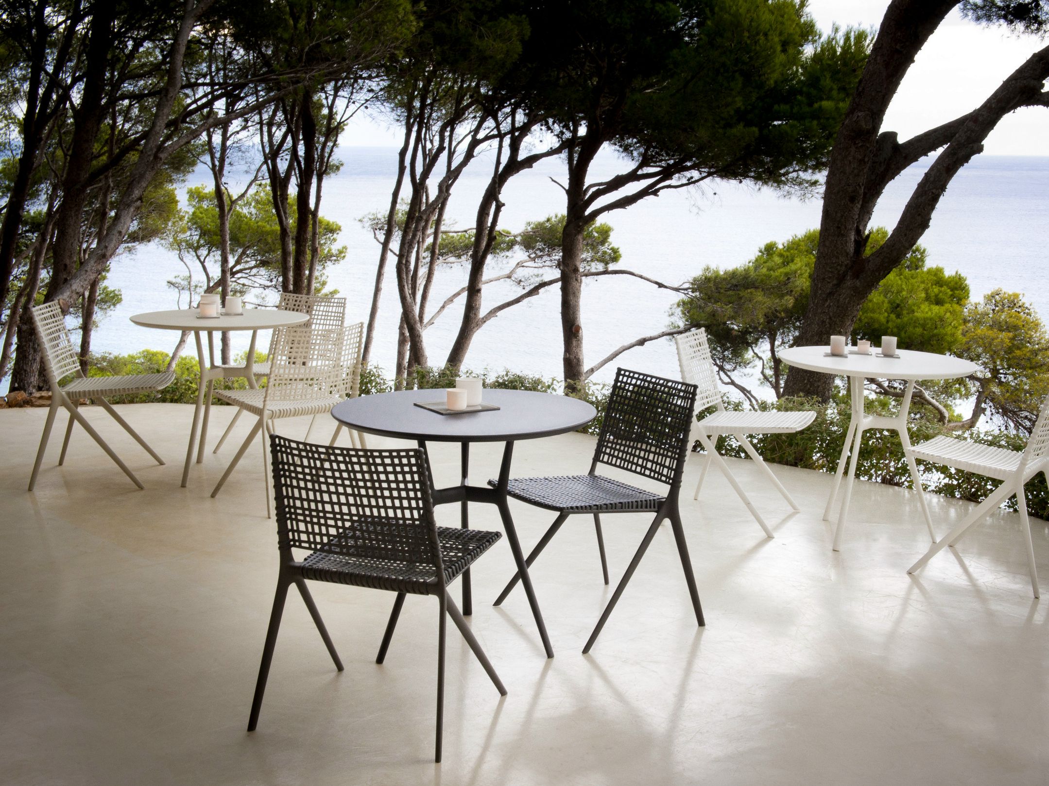 Алюминиевый круглый садовый стол с порошковым покрытием TRIBÙ Branch ARCH-00077140 - Вид №3