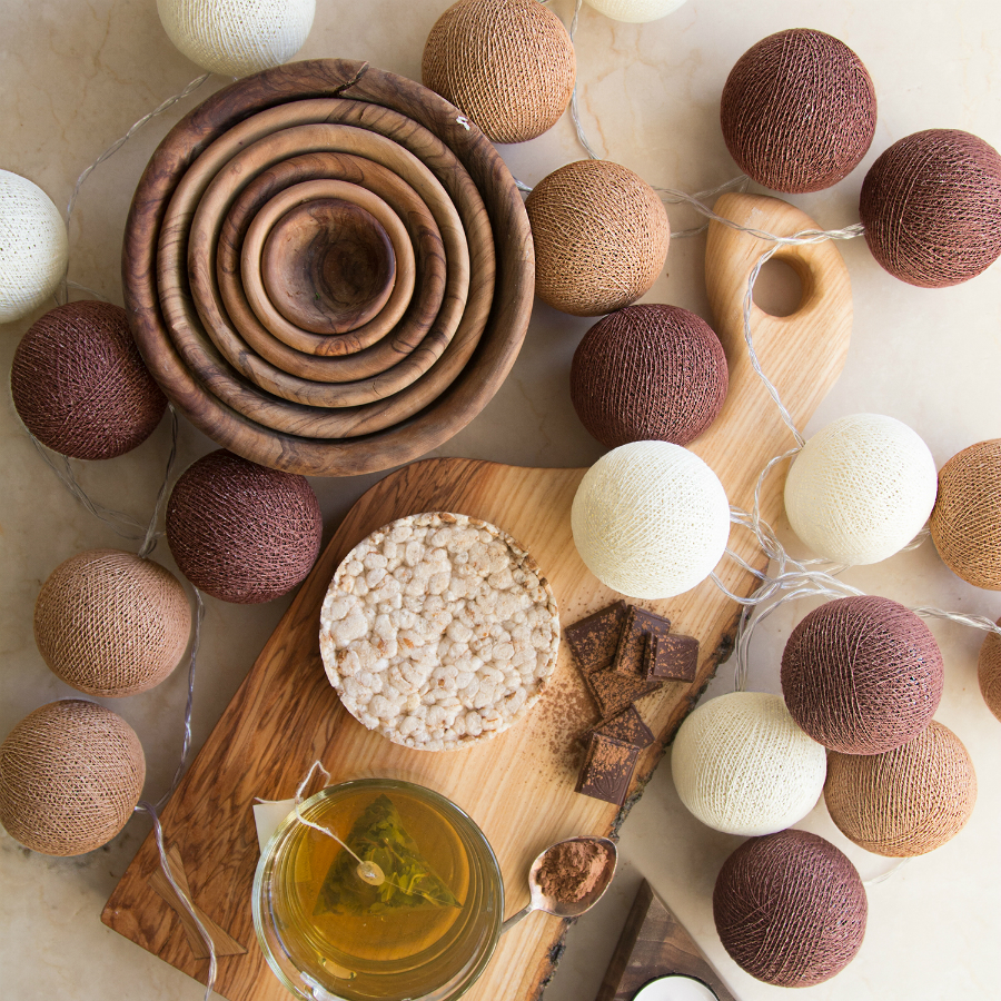 Гирлянда из хлопковых шариков на 36 лампочек от батареек, кофейная Lares&Penates 1003G36C - Вид №2