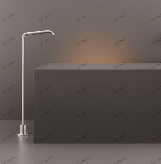 Свободно стоящий носик для ванной H. 685 мм  MIL139 CEADESIGN 