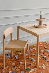 Штабелируемый стул из дуба