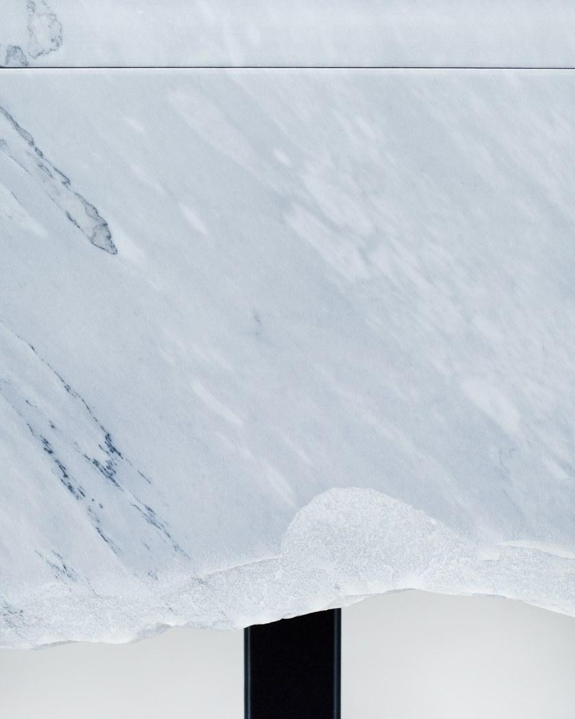 Greenapple Журнальный столик из мрамора Бардиглио и латуни Perfect raw G703096  - Вид №5