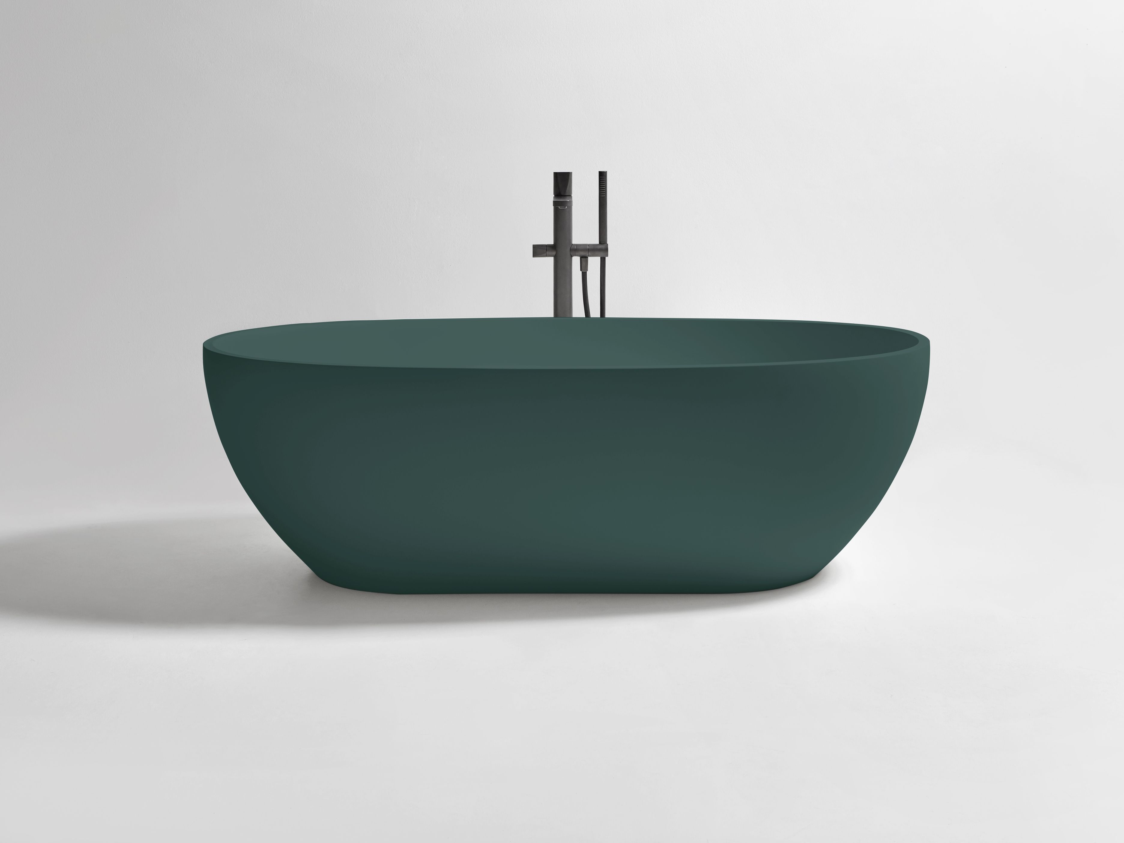 Овальная ванна в центре комнаты в Colormood Antoniolupi REFLEXLIGHT ARCH-00023725 - Вид №2