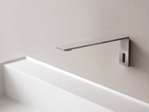 Электронный настенный смеситель для раковины из нержавеющей стали