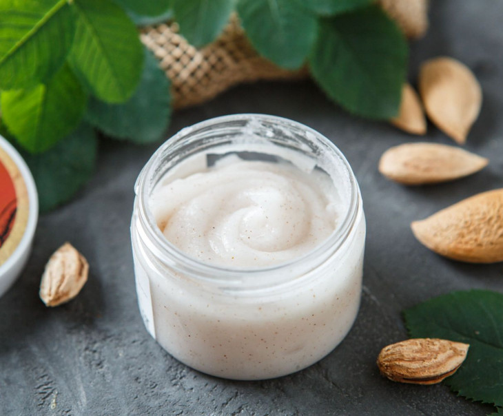 4937 Увлажняющая маска-скраб для лица "Миндаль" Вкусляндия  - Вид №1