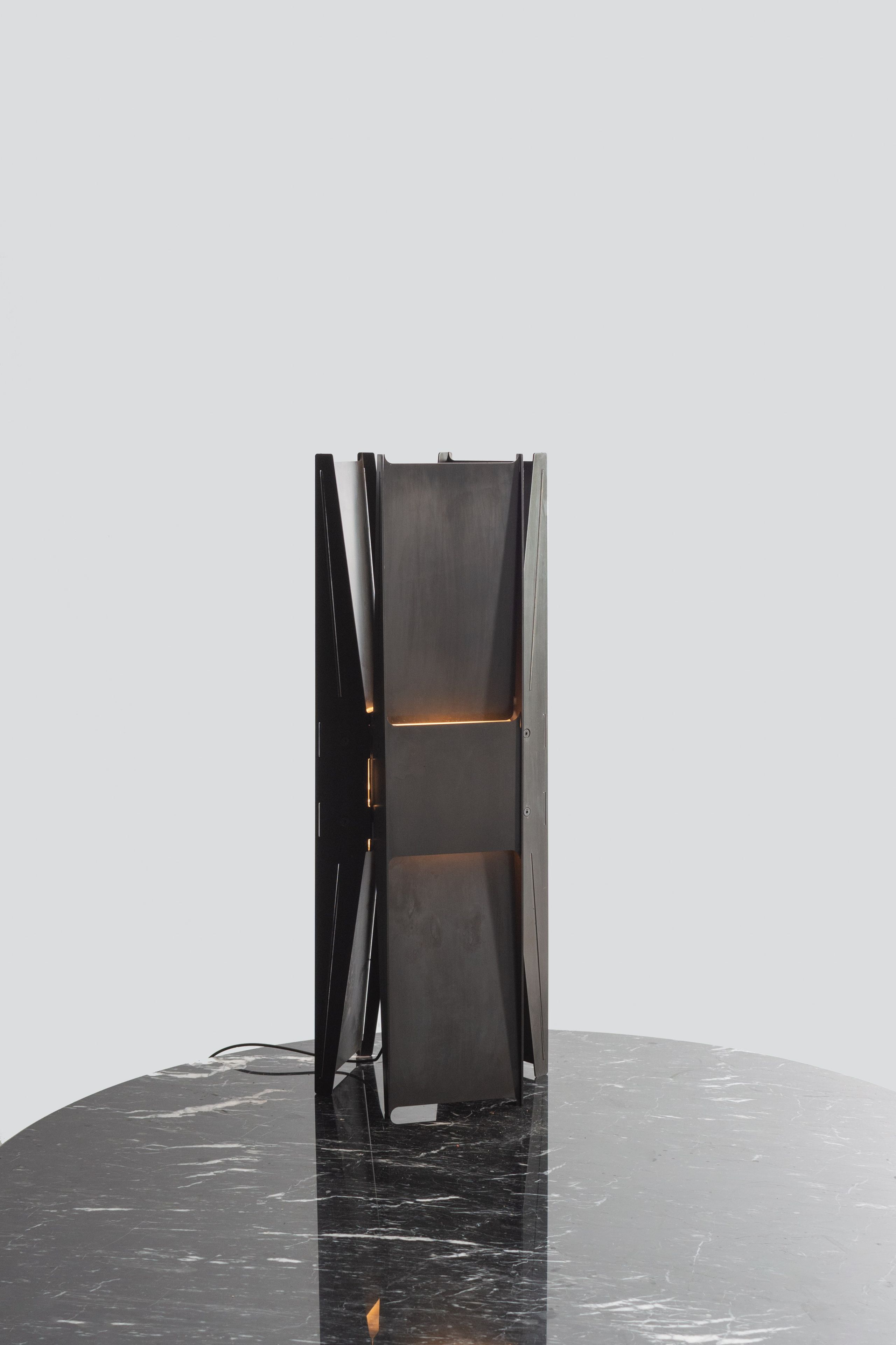 Стальная настольная лампа A-N-D вектор ARCH-00101161 - Вид №2