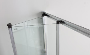 Нишевая душевая кабина с сильфонной дверью