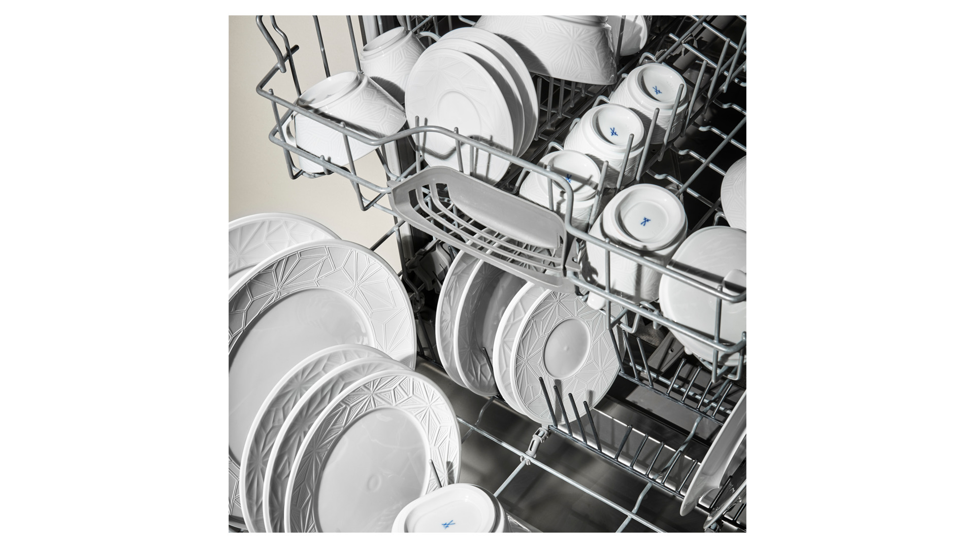 10664318 Meissen Сервиз столовый Meissen "Витрув"  на 6 персон 24 предмета Фарфор, Керамика  - Вид №4