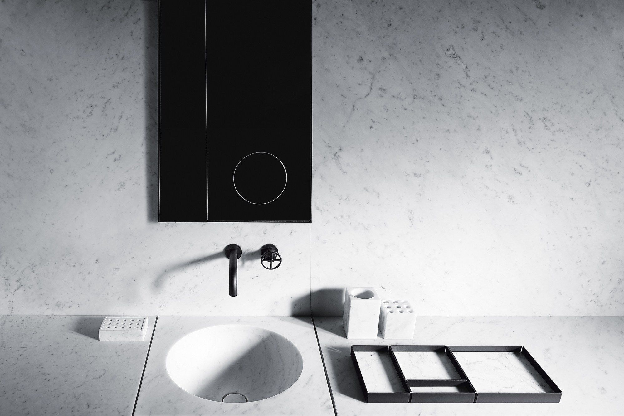 Подставка для зубных щеток из мрамора Salvatori Фонтане Бьянке ARCH-00028109 - Вид №2